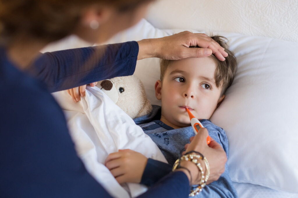 Comment baisser la fièvre de bébé avec des remèdes de grand-mère ?